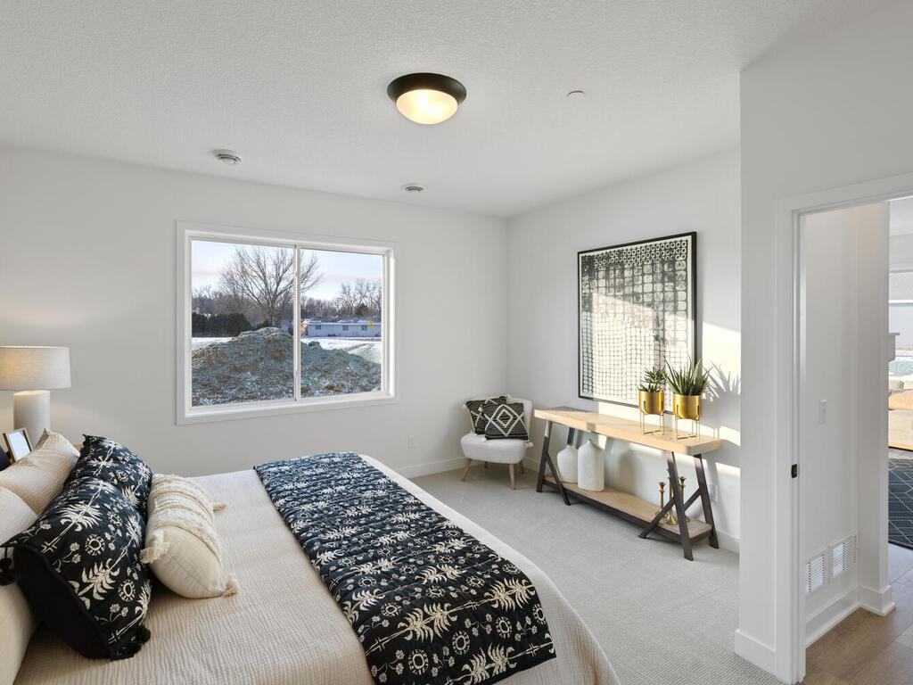 13731 Hollybrook Circle Apple Valley, MN 55124 - Photo 22 of 68