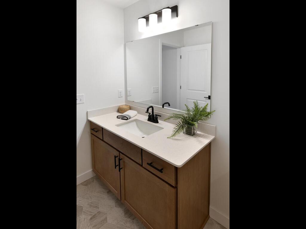 13731 Hollybrook Circle Apple Valley, MN 55124 - Photo 42 of 68