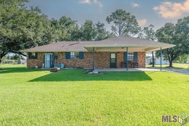 $270,000 | 4308 Old Ferry Road, Bourg, LA 70343
