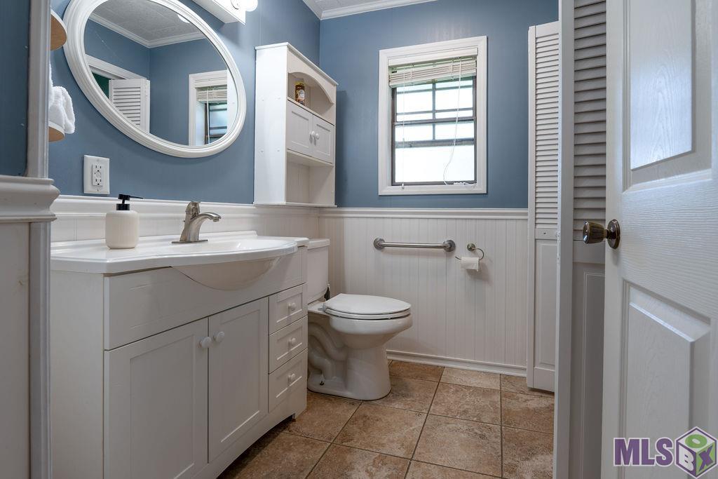 4308 Old Ferry Road Bourg, LA 70343 - Photo 10 of 21