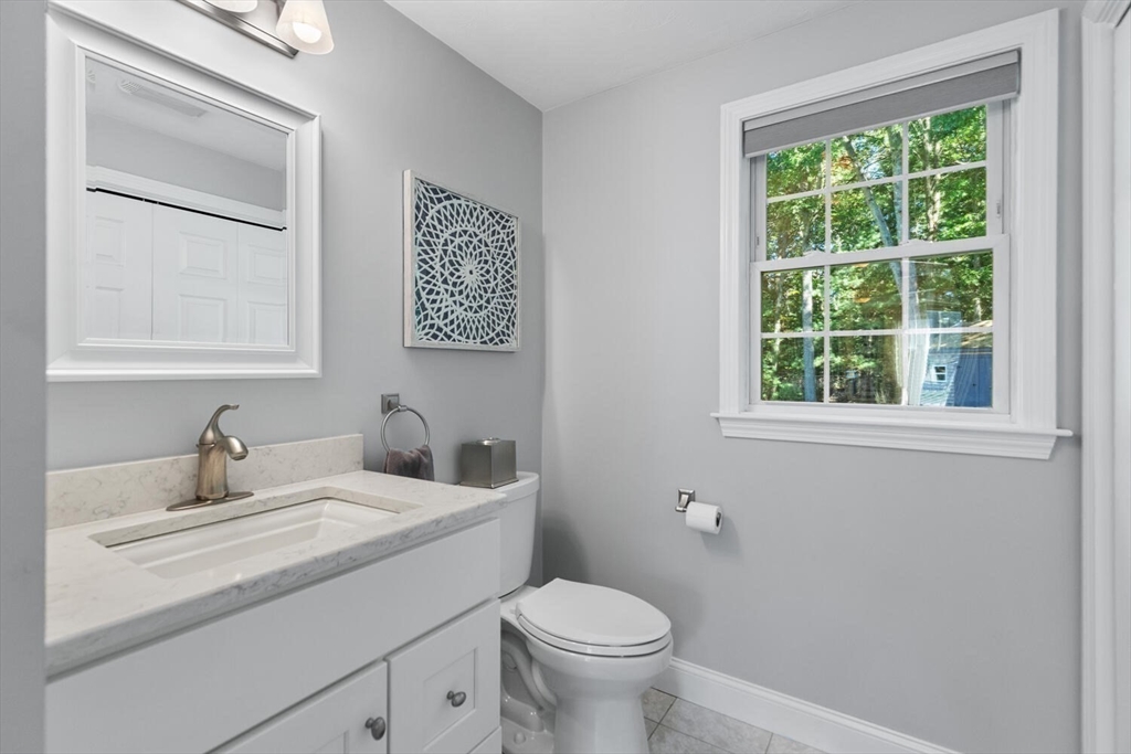 104 Ridgewood Drive Taunton, MA 02780 - Photo 21 of 40