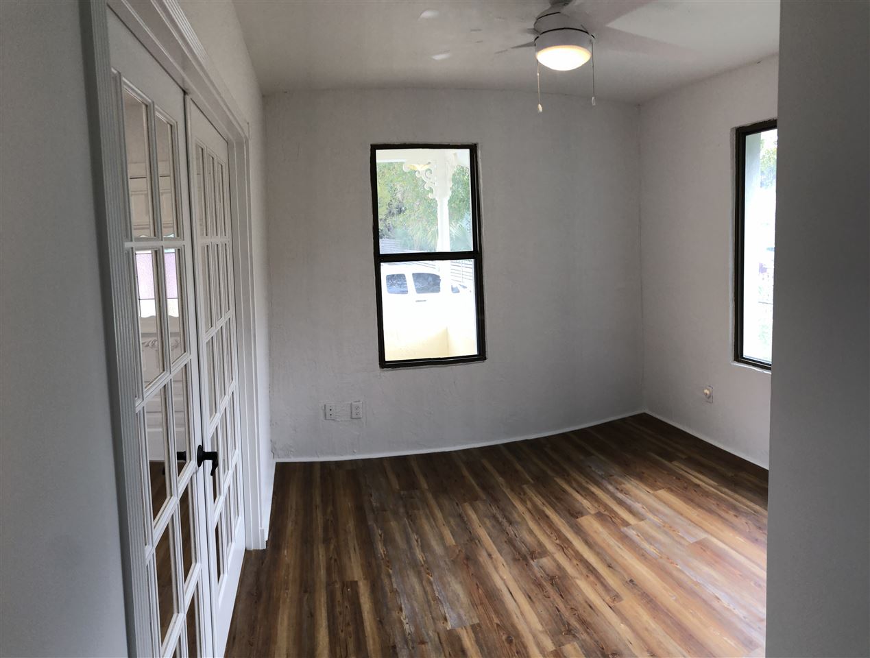 170 Twine Street St. Augustine, FL 32084 - Photo 10 of 24 an empty room with windows