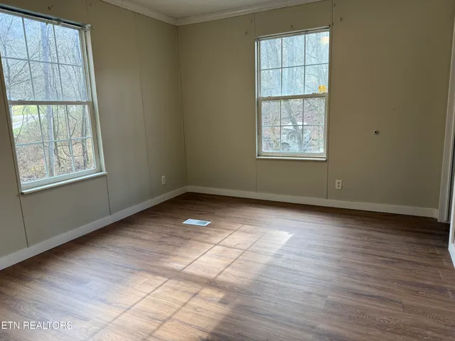 $349,900 | 545 East Brushy Valley Drive, Powell, TN 37849