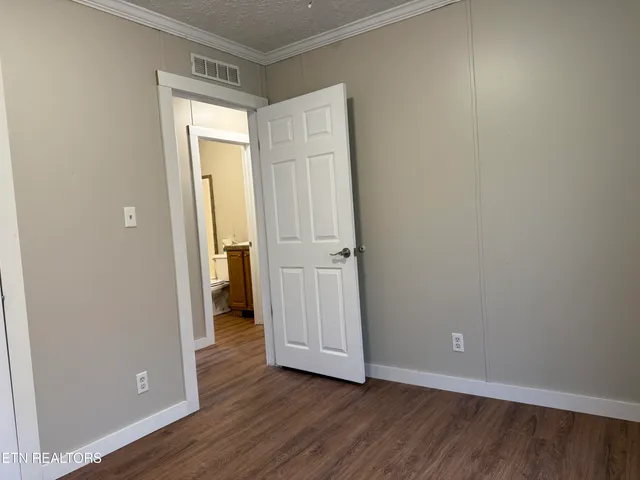 $349,900 | 545 East Brushy Valley Drive, Powell, TN 37849