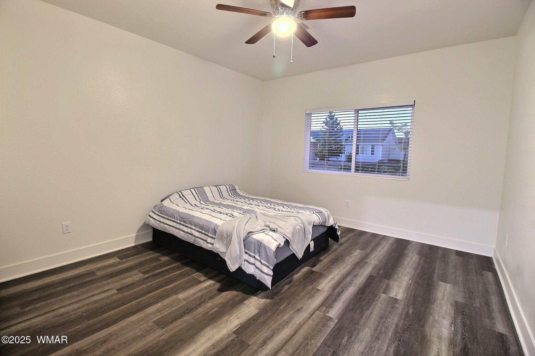 1033 East Adams Street Snowflake, AZ 85937 - Photo 13 of 15 Guest Room 2