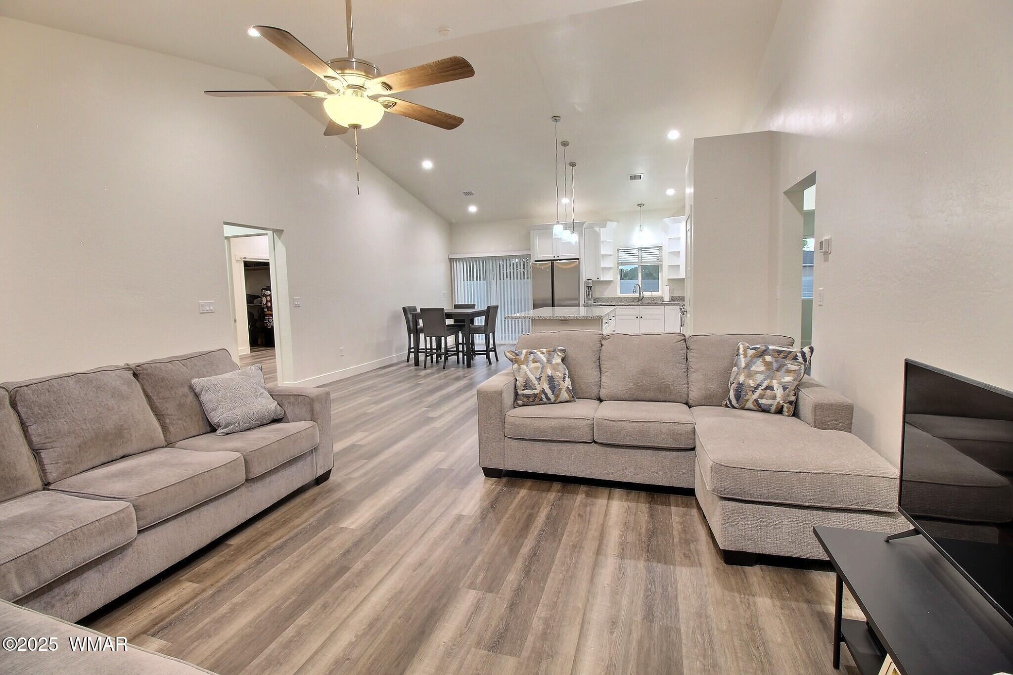 1033 East Adams Street Snowflake, AZ 85937 - Photo 8 of 15 Living Room Corner View