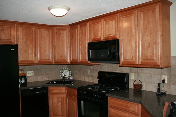 77 Mountain Gate Road, Unit 8B Ashland, MA 01721 - Photo 3 of 15