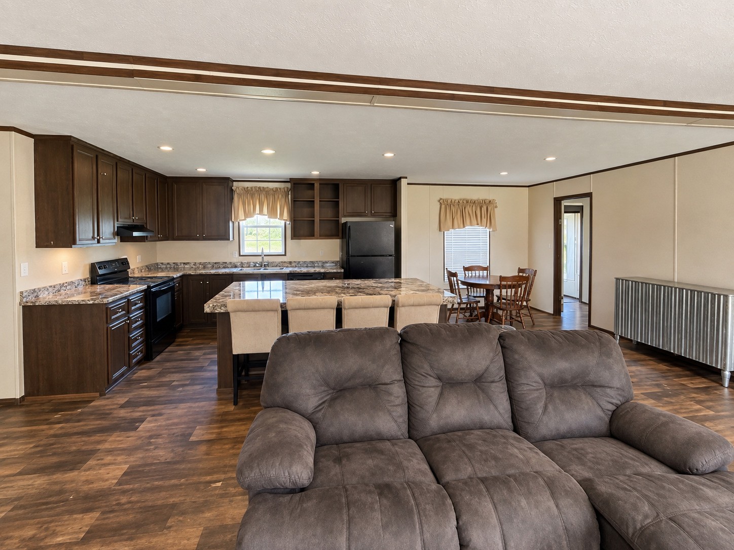 135 Charlie Lewis Road Trenton, TN 38382 - Photo 3 of 6 Gallery Image 3
