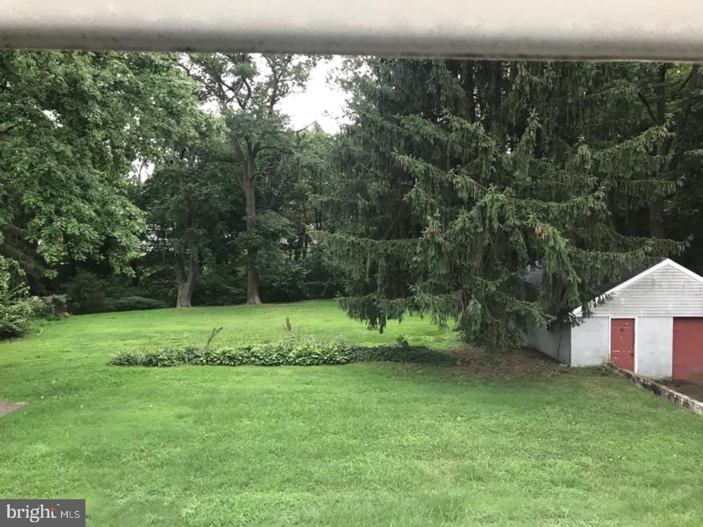 10 Suburban Boulevard Riverside, NJ 08075 - Photo 3 of 13