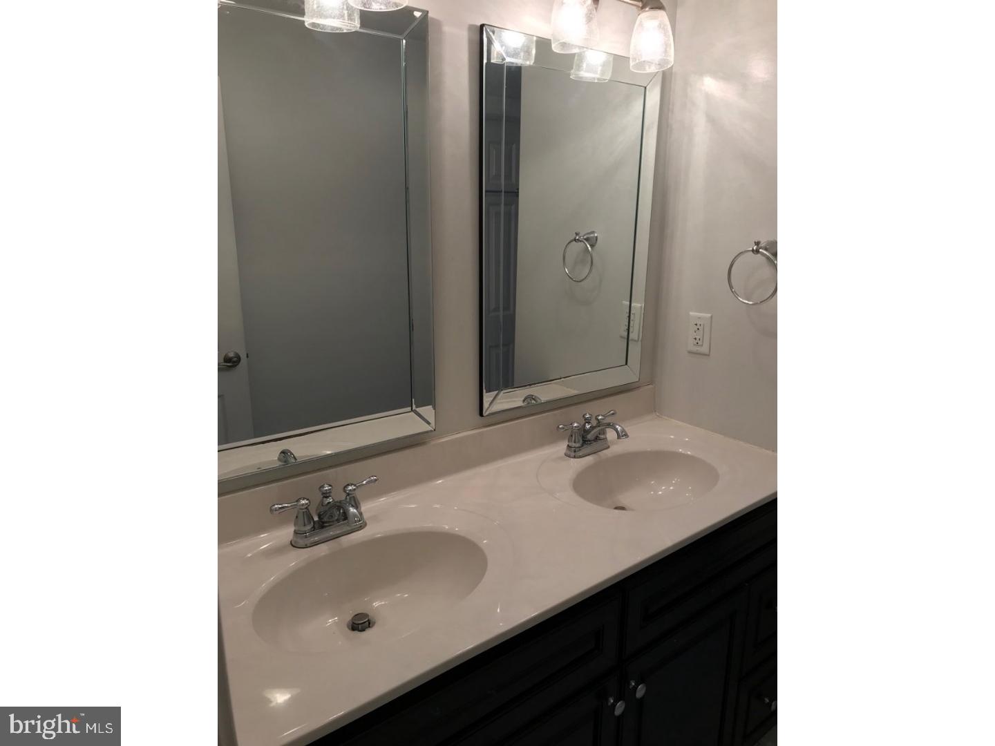 10 Suburban Boulevard Riverside, NJ 08075 - Photo 9 of 13