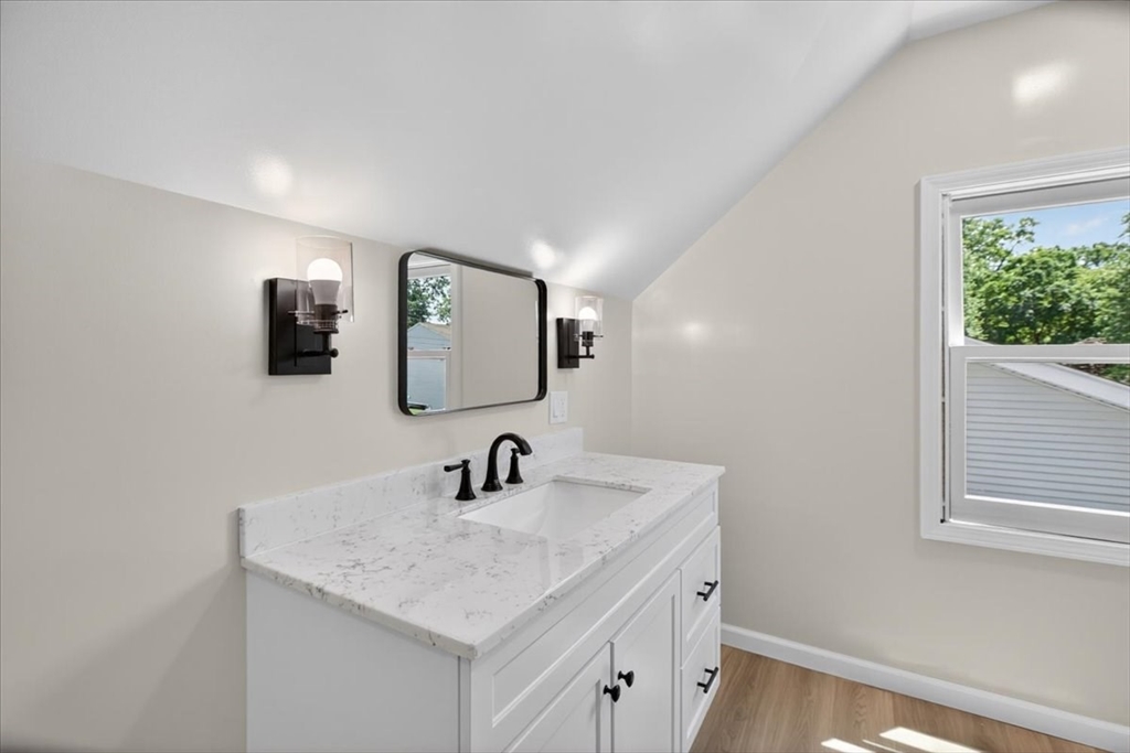 163 Powell Avenue Springfield, MA 01118 - Photo 20 of 40