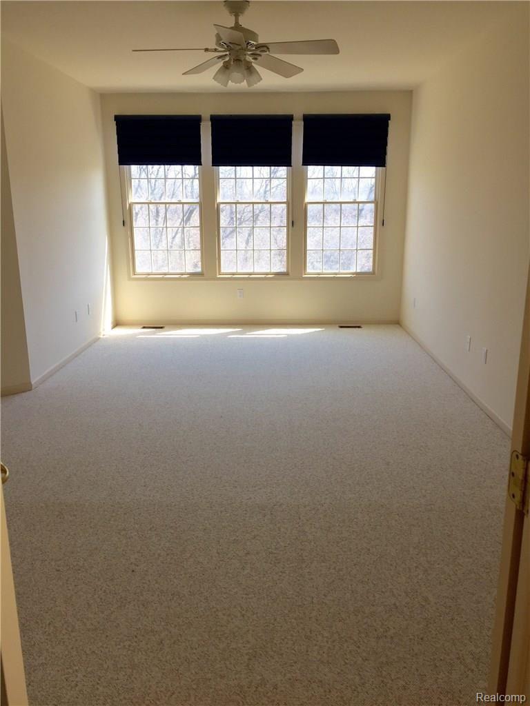11076 Pinehurst Road Plymouth, MI 48170 - Photo 8 of 9 8.jpg