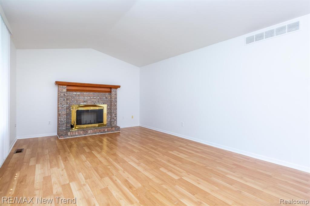 25935 Junction Novi, MI 48375 - Photo 16 of 43