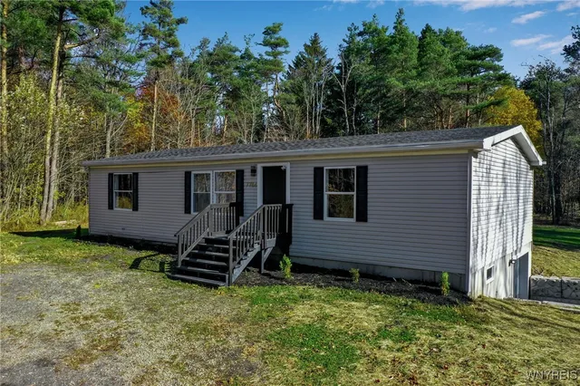 $199,900 | 7784 Irish Hill Road, Ellicottville, NY 14171