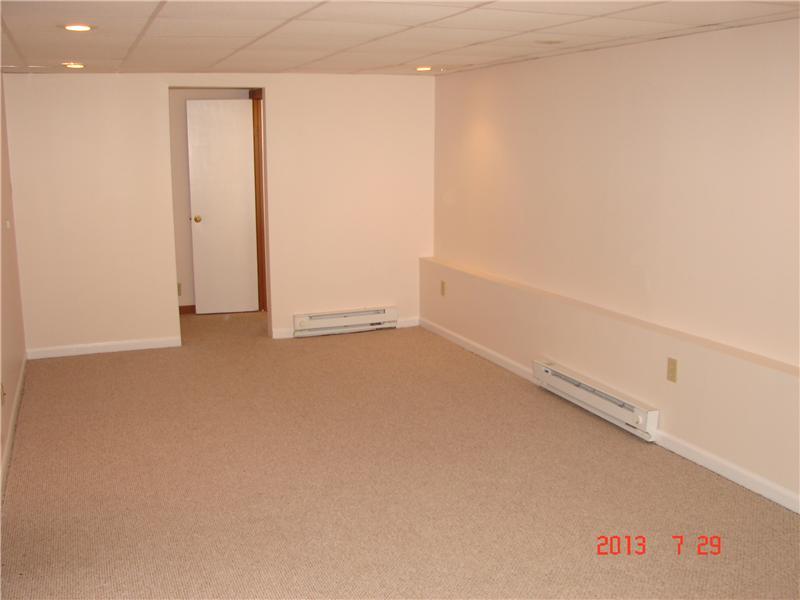 2324 Morris Road Indianapolis, IN 46217 - Photo 16 of 21 Gallery Image 16