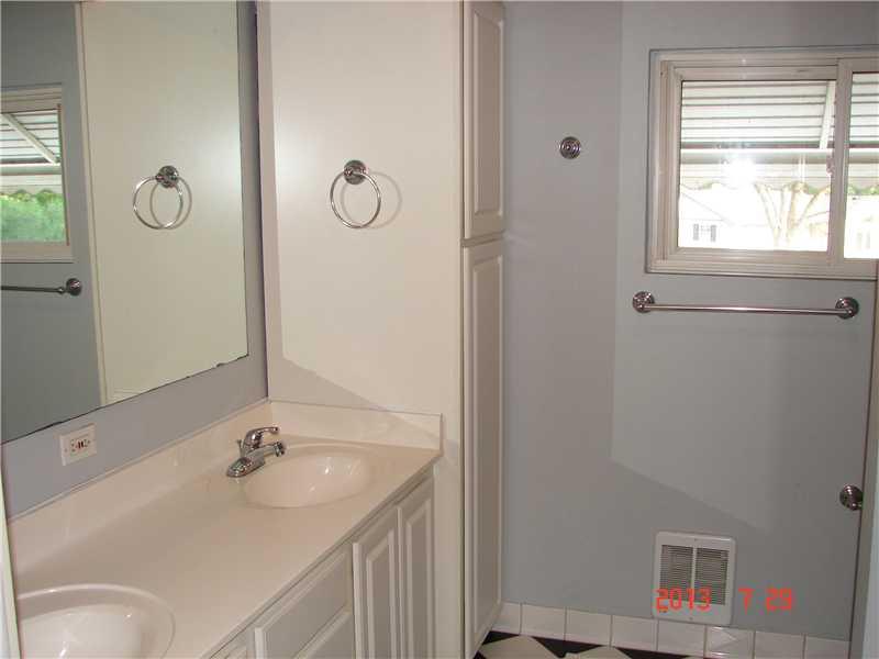 2324 Morris Road Indianapolis, IN 46217 - Photo 20 of 21 Gallery Image 20