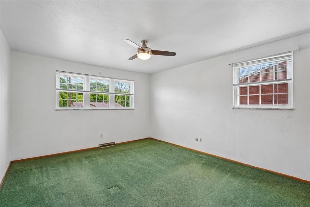 596 Anderson Avenue Pittsburgh, PA 15239 - Photo 11 of 27