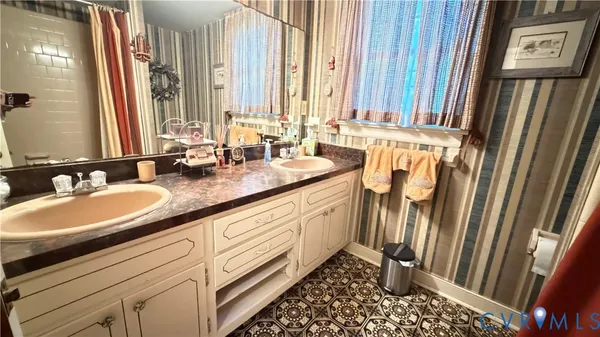 $380,000 | 5511 Buxton Court, Chester, VA 23831