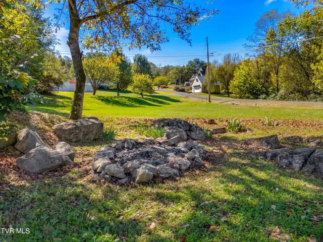 $249,500 | 1973 Rocky Springs Road, Bean Station, TN 37708