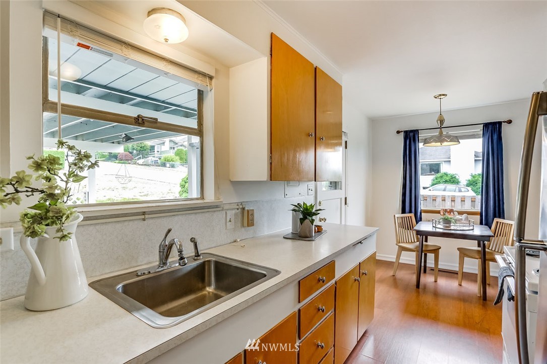 626 Renton Avenue South Renton, WA 98057 - Photo 14 of 24