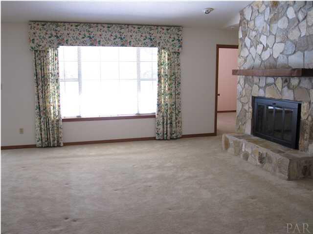 8818 Burning Tree Road Pensacola, FL 32514 - Photo 3 of 24 View of greatroom from foyer