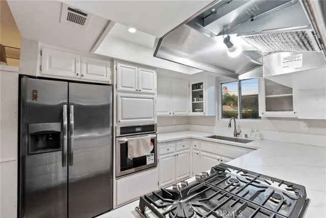 $599,000 | 530 North Sycamore Avenue, Rialto, CA 92376