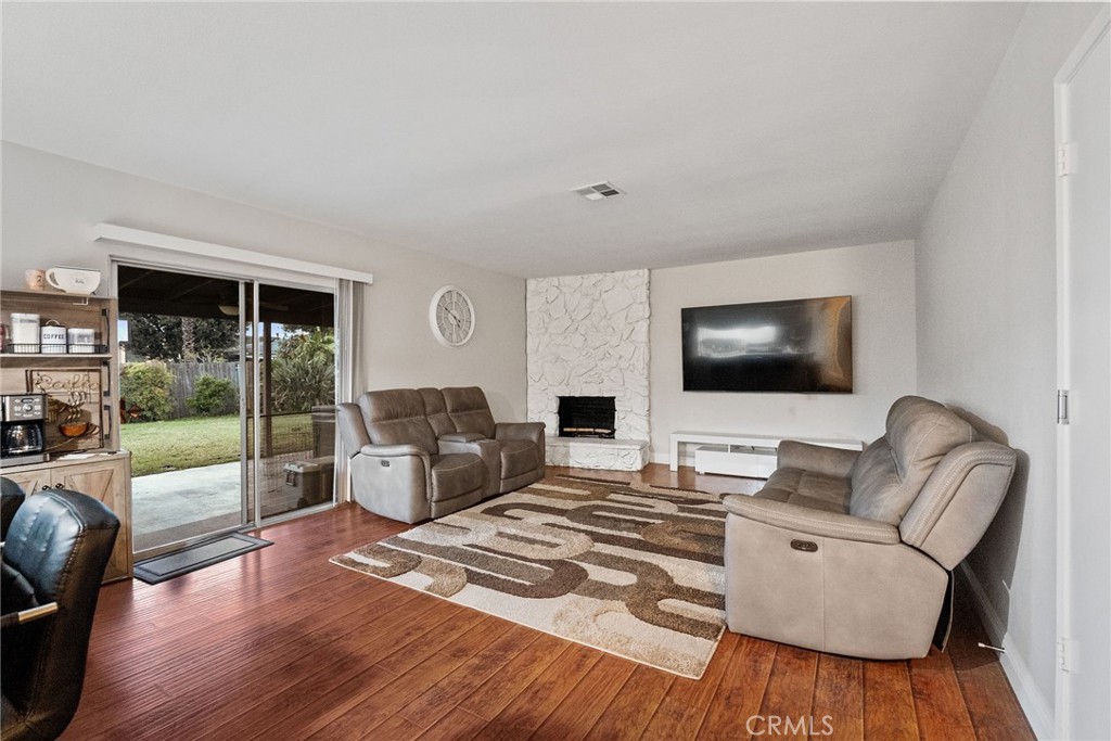 530 North Sycamore Avenue Rialto, CA 92376 - Photo 20 of 31