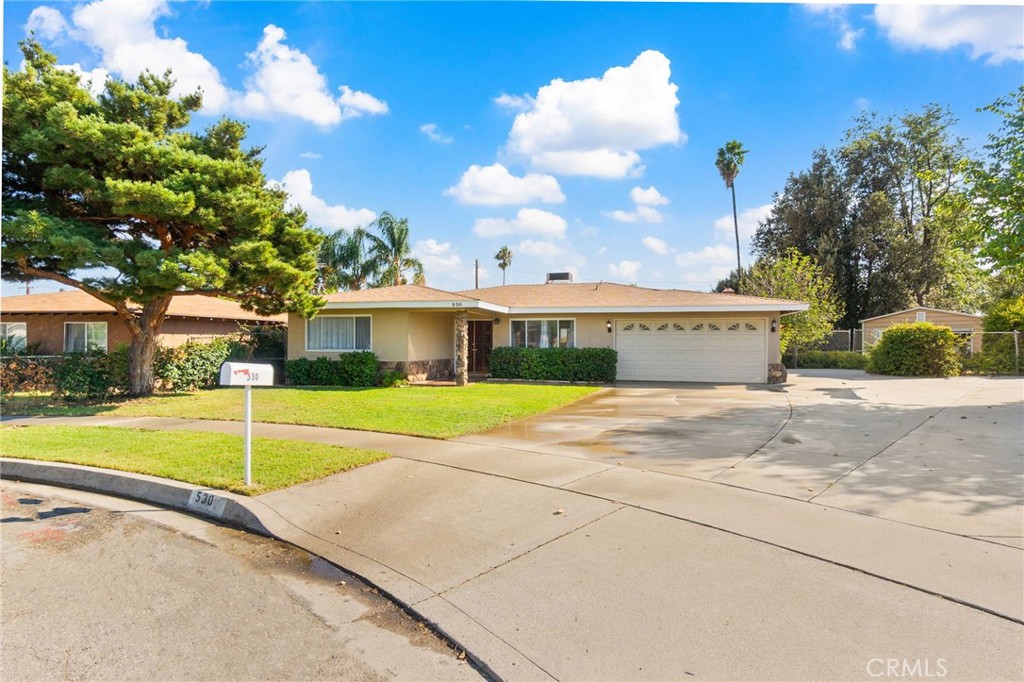 530 North Sycamore Avenue Rialto, CA 92376 - Photo 2 of 31