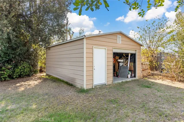 $599,000 | 530 North Sycamore Avenue, Rialto, CA 92376