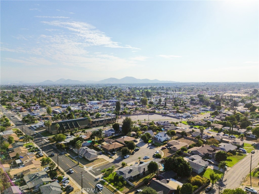 530 North Sycamore Avenue Rialto, CA 92376 - Photo 30 of 31