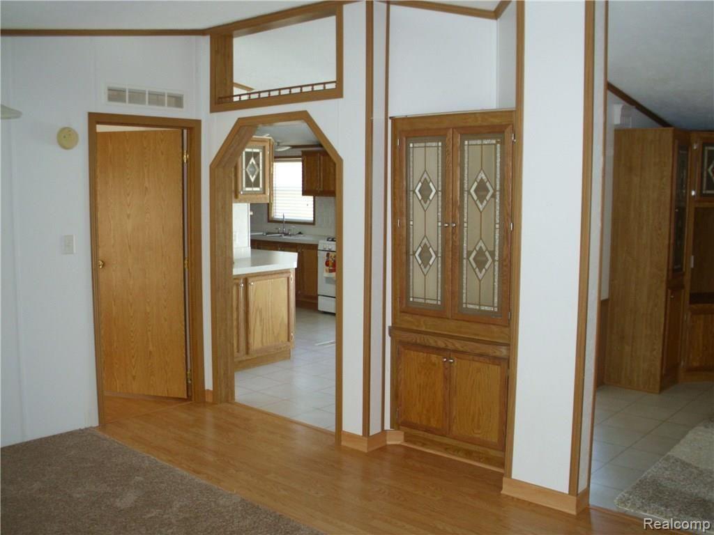 22744 Quinn Road Clinton Township, MI 48035 - Photo 8 of 23