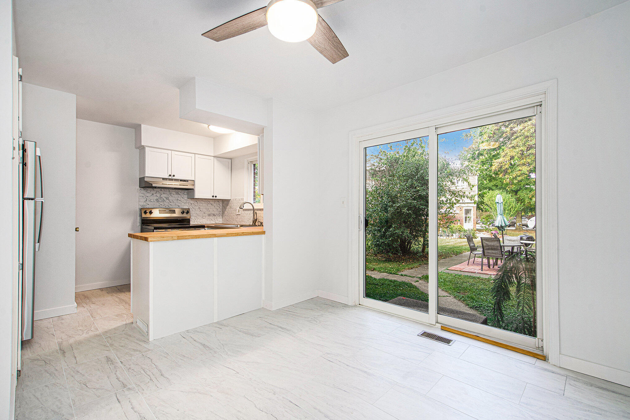 3351 Williamsburg Road Ann Arbor, MI 48108 - Photo 6 of 21 007_file_563