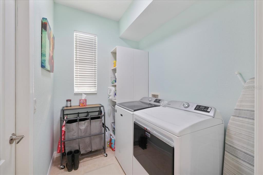 8 Abaft Place Placida, FL 33946 - Photo 24 of 45 a utility room with dryer and washer
