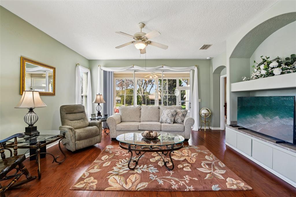 6105 Dory Way Tavares, FL 32778 - Photo 8 of 48
