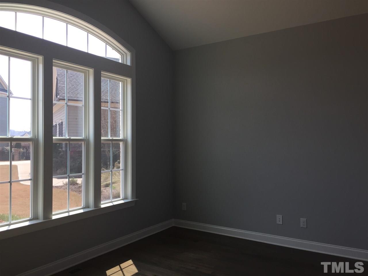 5112 Accabonac Point Raleigh, NC 27612 - Photo 5 of 30 Gallery Image 5