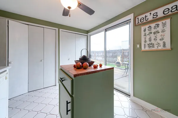 $207,500 | 1995 Westview Lane, Round Lake Beach, IL 60073