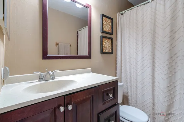 $207,500 | 1995 Westview Lane, Round Lake Beach, IL 60073