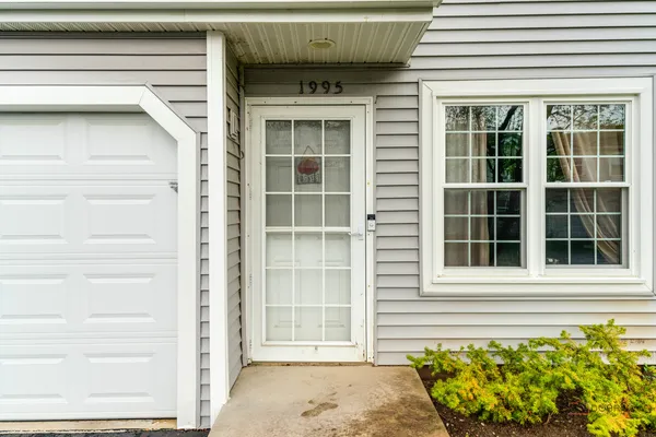 $207,500 | 1995 Westview Lane, Round Lake Beach, IL 60073