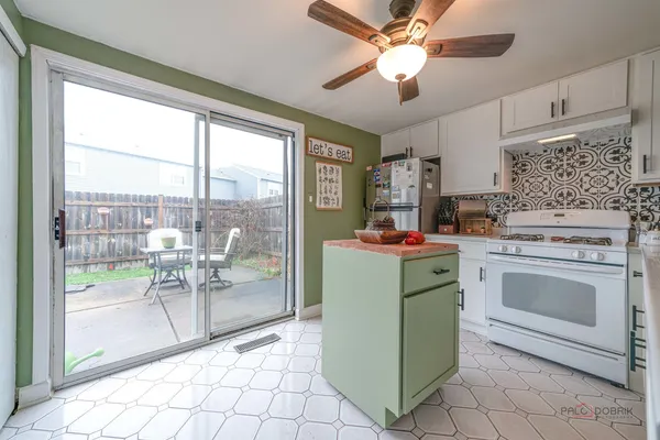 $207,500 | 1995 Westview Lane, Round Lake Beach, IL 60073