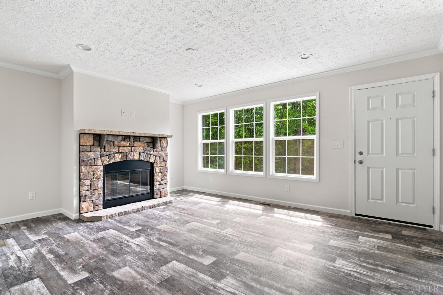 2125 Walnut Hollow Road Lynchburg, VA 24503 - Photo 3 of 38 Gallery Image 3