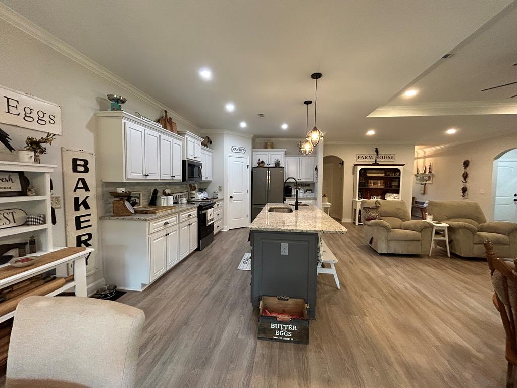 1052 Trawick Road Dothan, AL 36305 - Photo 10 of 24