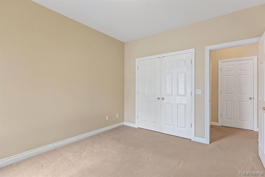 45493 North Stonewood Road Canton, MI 48187 - Photo 21 of 27