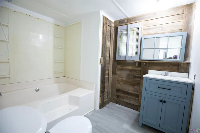 $89,900 | 15179 West Beaver Drive, Pride, LA 70770