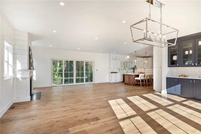 $1,670,000 | 3 Knowlton Court, Bristol, RI 02809