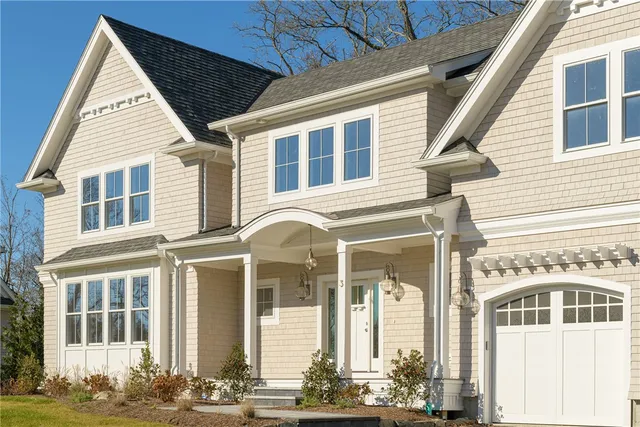 $1,670,000 | 3 Knowlton Court, Bristol, RI 02809