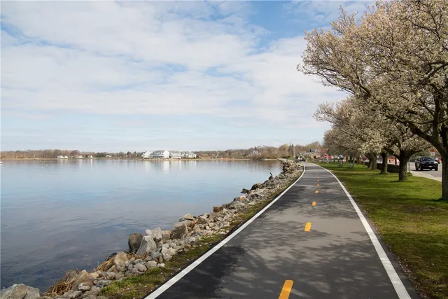 $1,670,000 | 3 Knowlton Court, Bristol, RI 02809