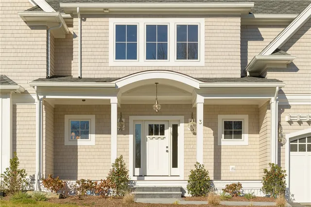 $1,670,000 | 3 Knowlton Court, Bristol, RI 02809