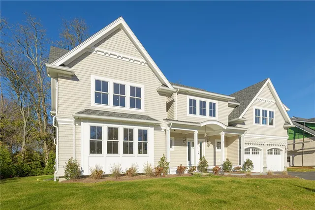 $1,670,000 | 3 Knowlton Court, Bristol, RI 02809