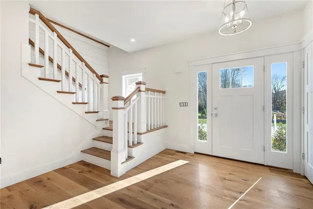 $1,670,000 | 3 Knowlton Court, Bristol, RI 02809