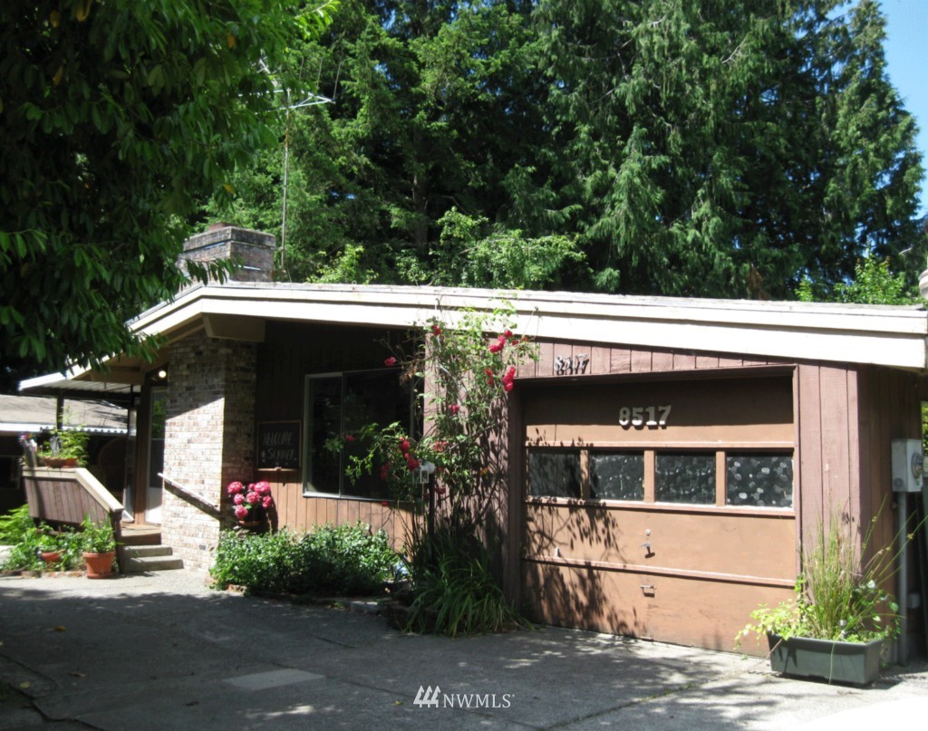 8517 200th Street Southwest Edmonds, WA 98026 - Photo 1 of 25 Gallery Image 1